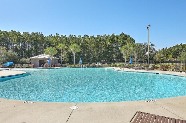 Building Photo - 230 Cameron St