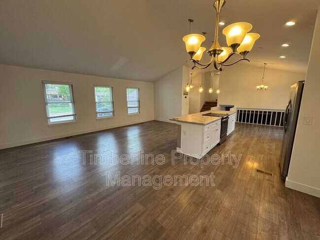 Building Photo - 6446 Pulpit Rock Dr