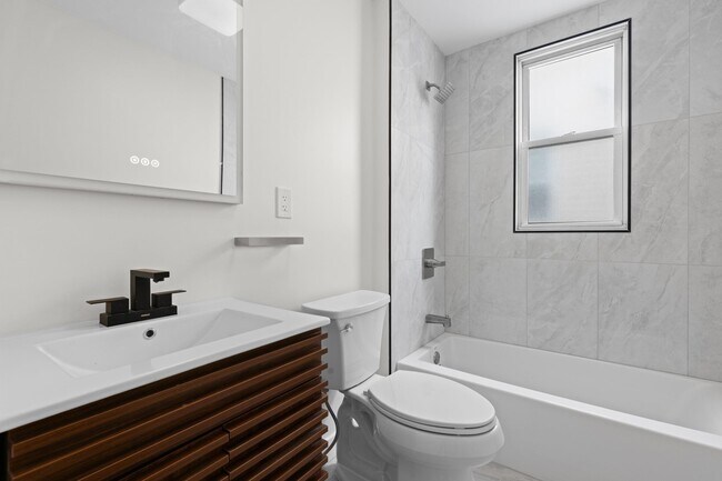 Building Photo - 3 Edison Pl