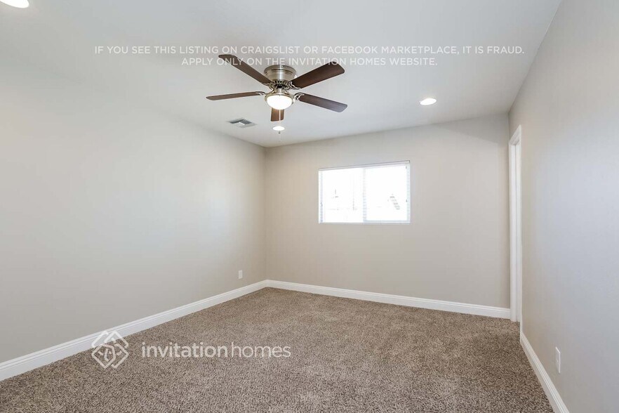 Building Photo - 934 E Loma Vista Dr