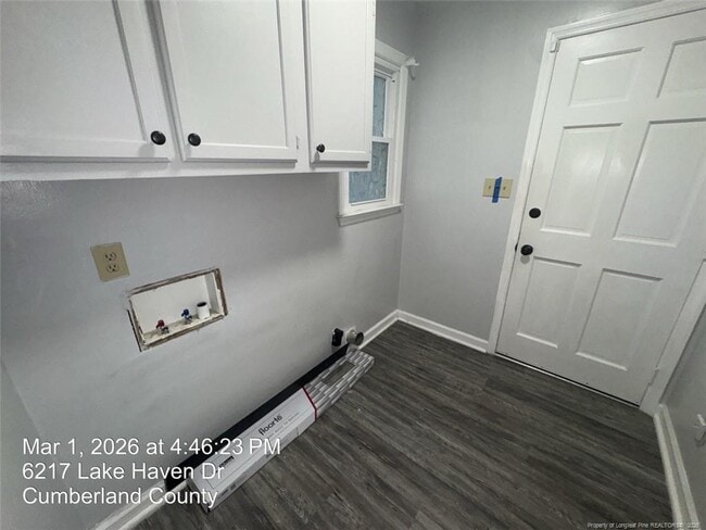 Building Photo - 6217 Lakehaven Dr