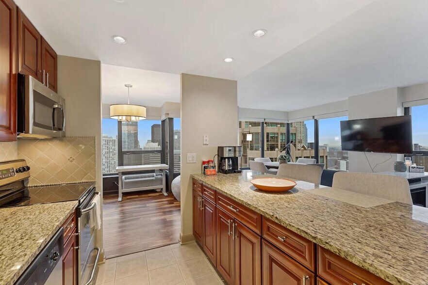 Building Photo - 49 E Superior St