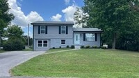 Building Photo - 3524 Woodridge Dr SE