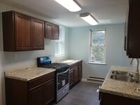 Building Photo - 84 S 15th St