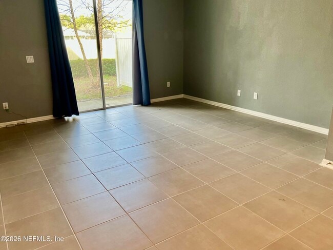 Building Photo - 233 Annies Pl