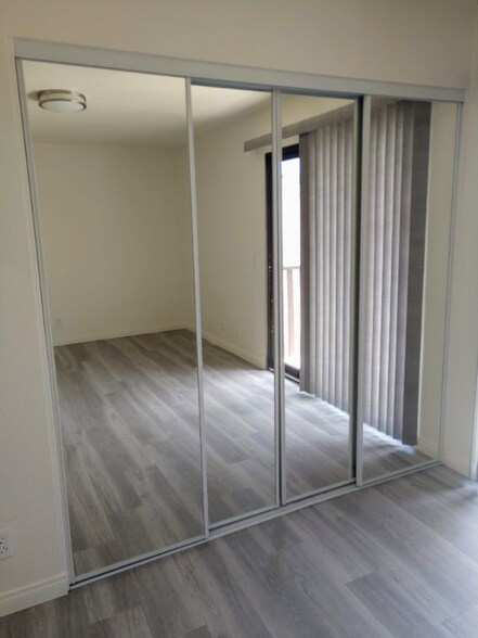 Building Photo - 1070 Grand Ave