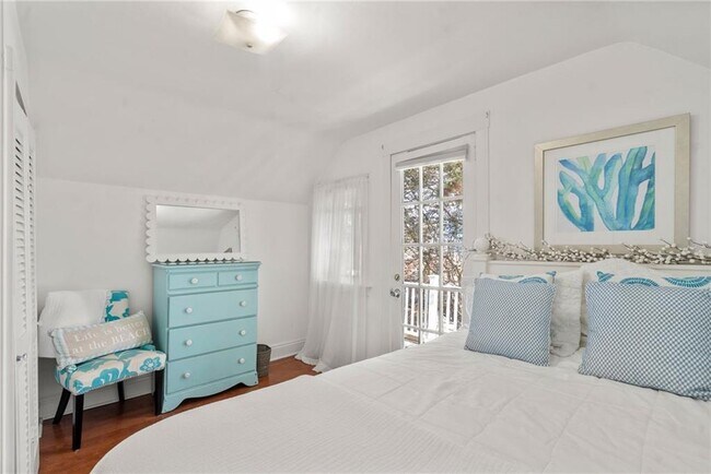 Building Photo - 34 Bull St