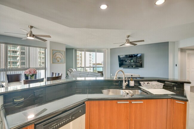 Building Photo - 241 Riverside Dr