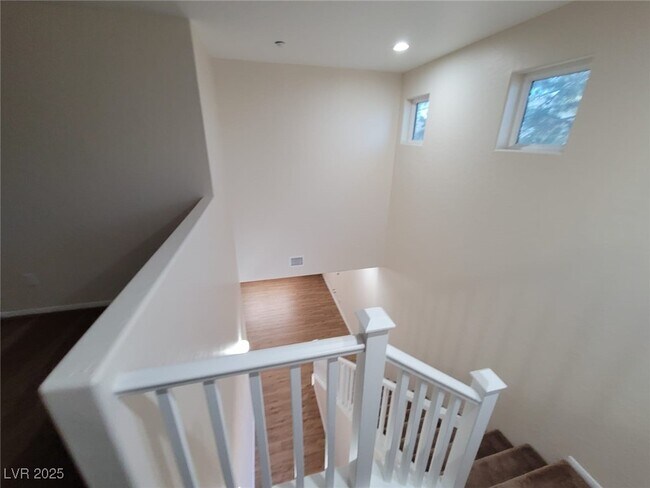 Building Photo - 6221 Joaquin Hills Ct