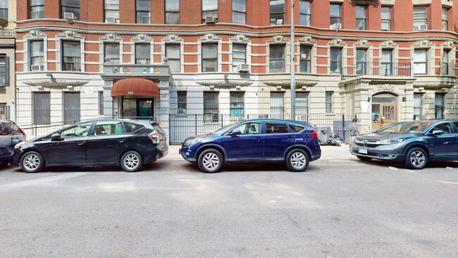 Building Photo - 245 W 113th St