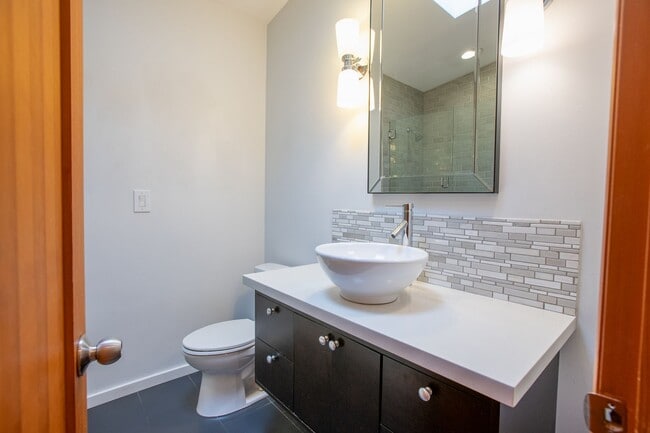 Building Photo - Magnolia 4 bedroom, 3 bathroom