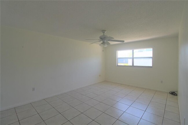 Building Photo - 5509 Fountain Lake Cir