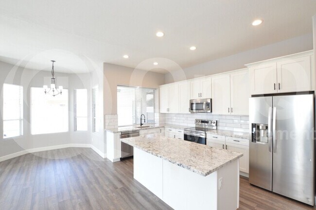 Building Photo - 1312 W Chilton Ave