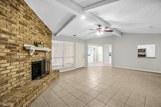 Building Photo - 5902 Fawn Valley Ln