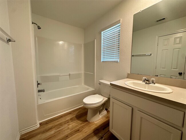 Building Photo - 11079 N Lake Mist Ln