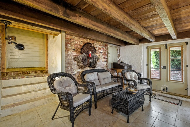 Building Photo - 11826 Colonial Trail W