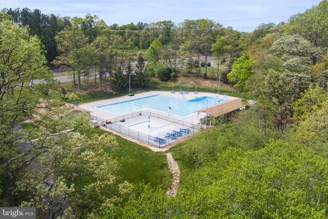 Building Photo - 12816 Greenhall Dr