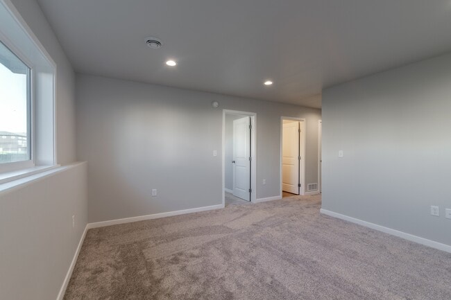 Building Photo - 3615 33rd St S