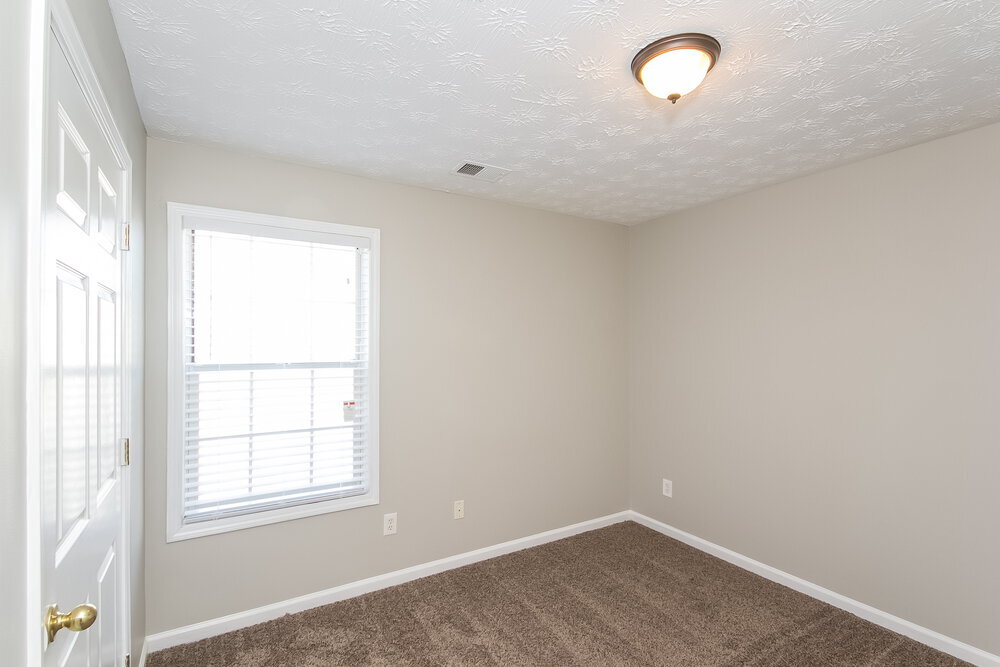 Building Photo - 229 Winthrop Ln