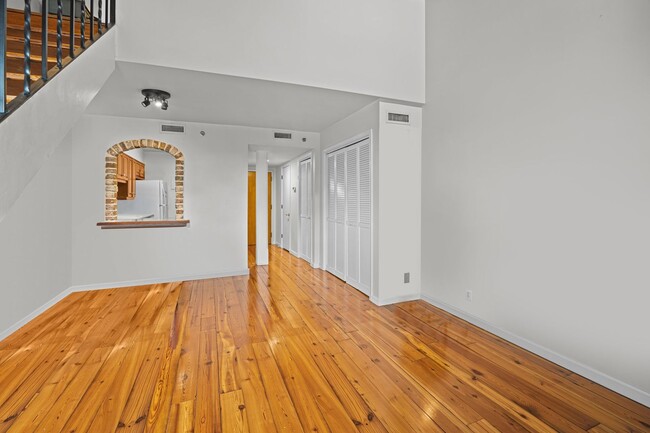 Building Photo - Available now. Awesome 1 BR/1.5 BA Apartme...