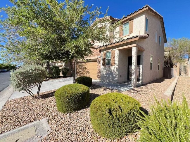 Building Photo - Charm House In Southern Highlands