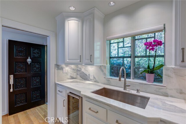 Building Photo - 2740 Hutton Dr