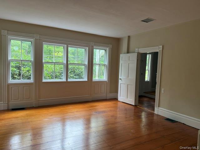 Building Photo - 9 Iron Forge Rd