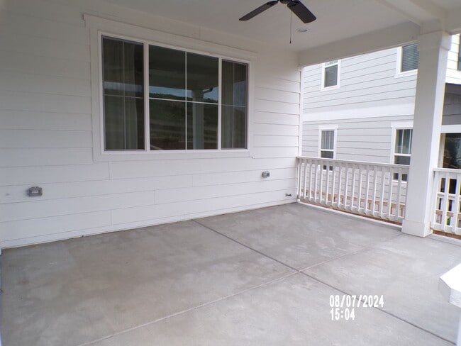Building Photo - 979 Oleander St
