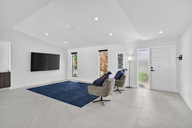 Building Photo - 20833 Sonrisa Way