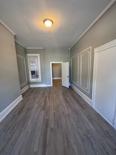 Building Photo - 4236 Parkside Ave
