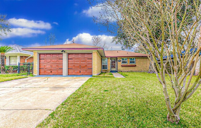 Primary Photo - 6131 Rietta St