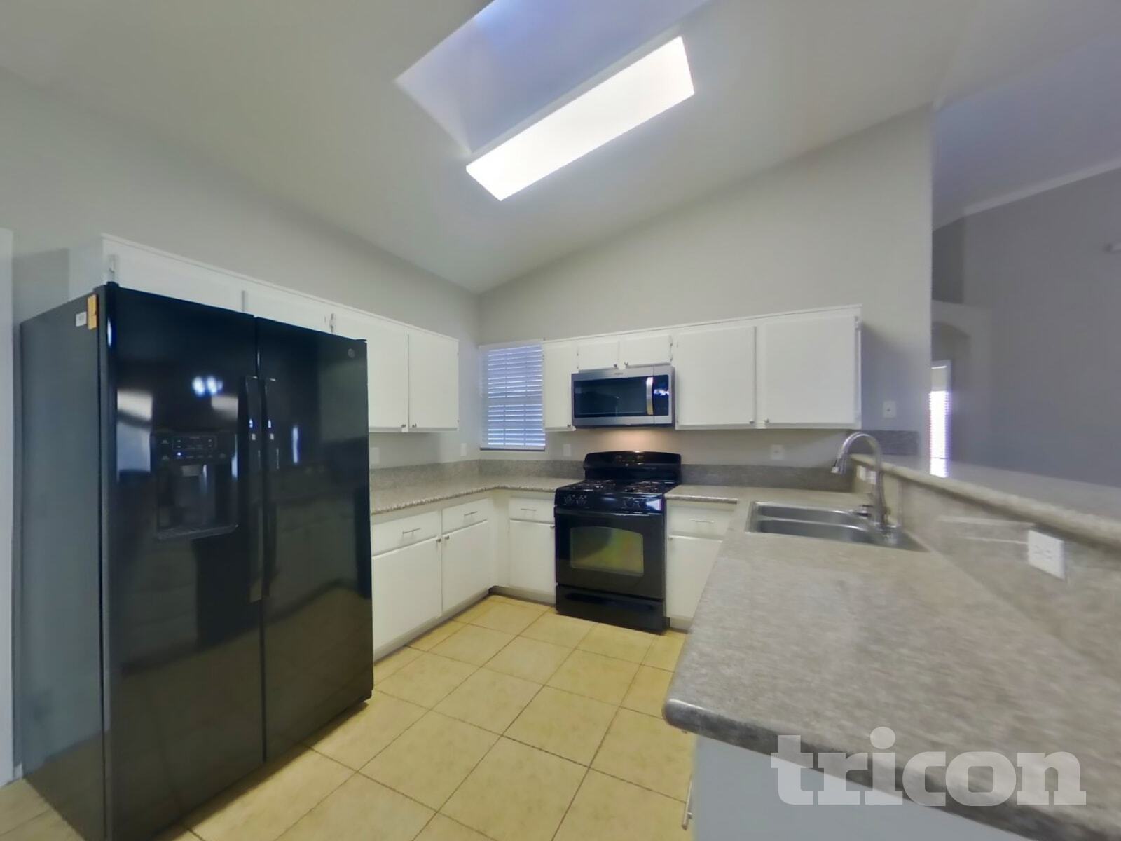 Building Photo - 6232 Diazo St