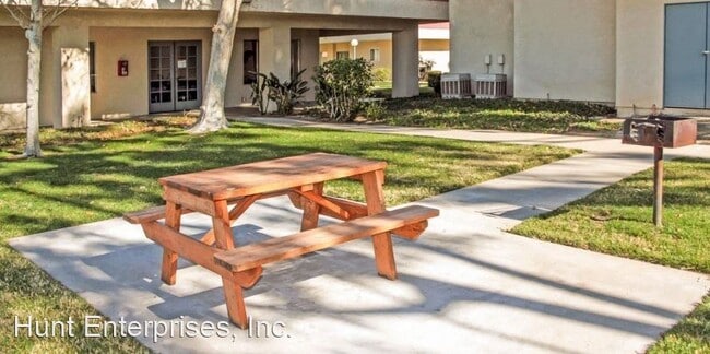 Building Photo - 25957 Redlands Blvd