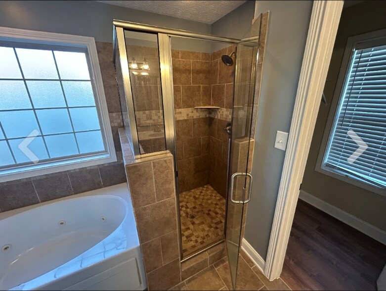 Building Photo - 1109 Stillwood Dr