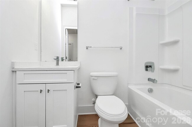 Building Photo - 3515 Markland Dr