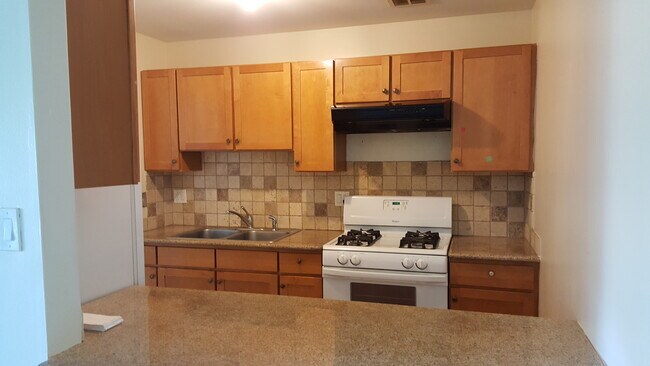 Building Photo - 838 Jonathon Ct