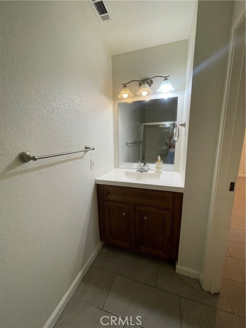 Building Photo - 2812 N Auburn Ct