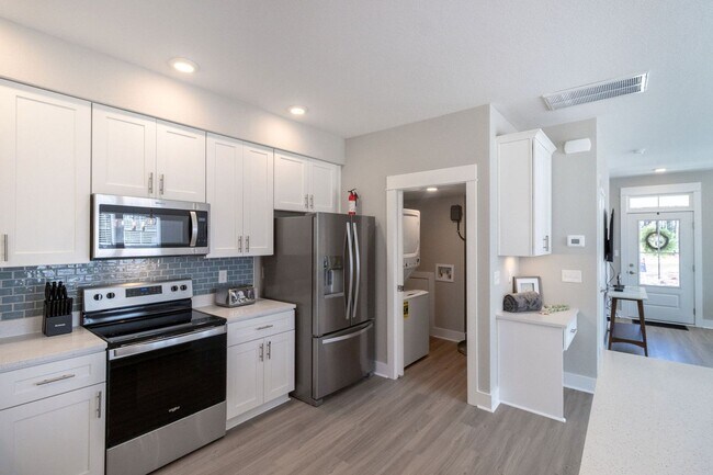 Building Photo - 110 B Jarvis Lndg Dr