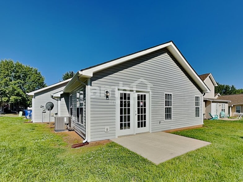 Building Photo - 192 Cameron Way Cir