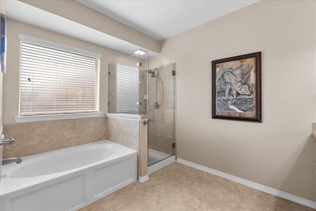 Building Photo - 2875 Torano Cir
