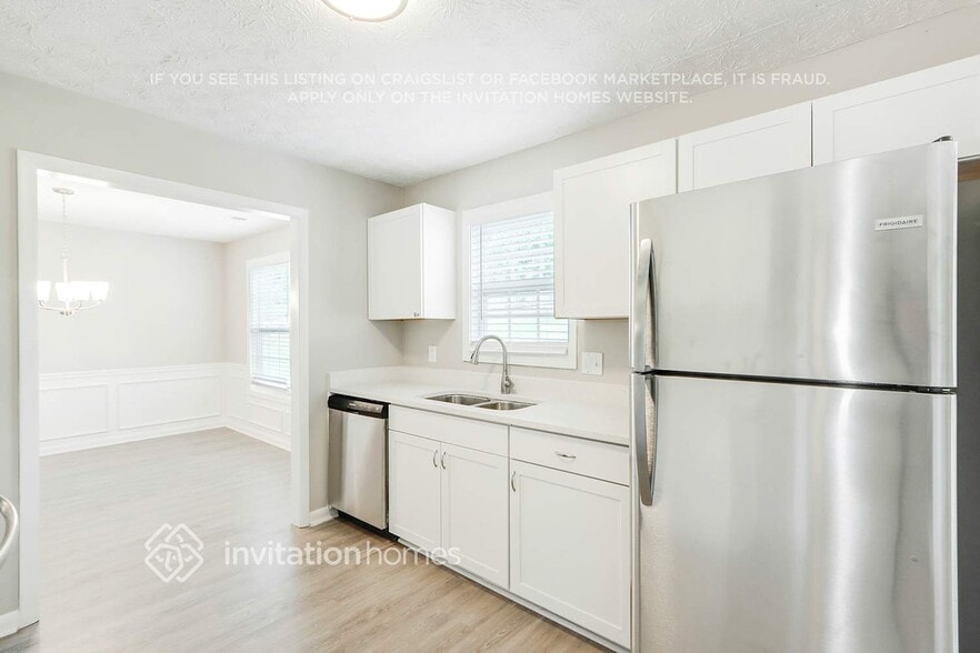 Building Photo - 311 Rockingham Dr