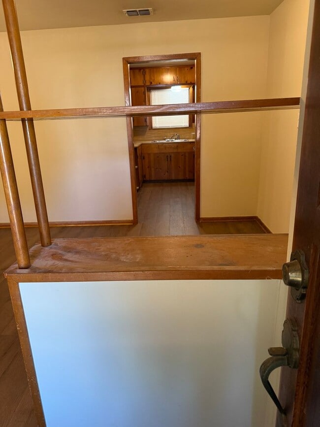 Building Photo - 3 Bedroom 3 Bath on an 1 Acre Landlord does yard