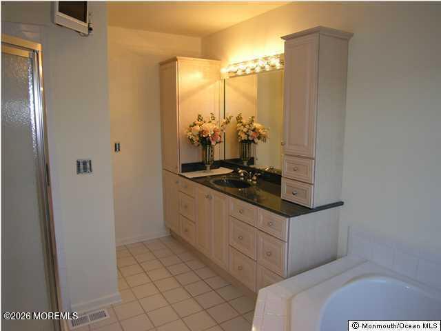 Building Photo - 29 Blue Heron Ln