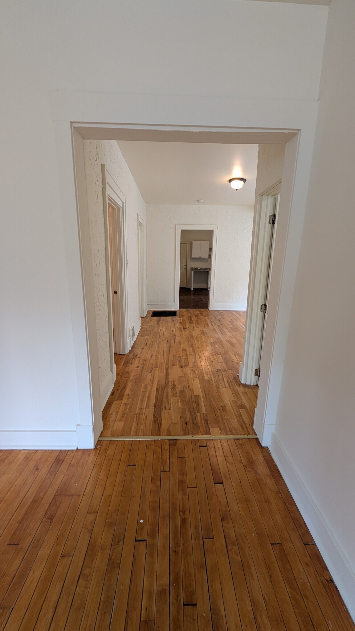 Building Photo - 3210 N Richards St