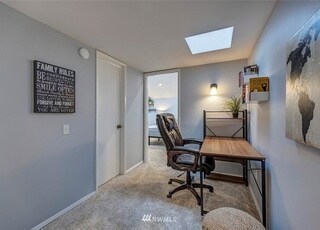 Building Photo - 6439 139th Ave NE