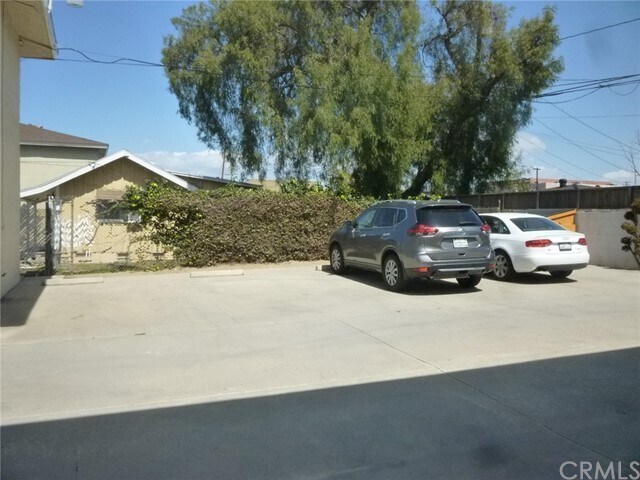 Building Photo - 15910 Harvard Blvd