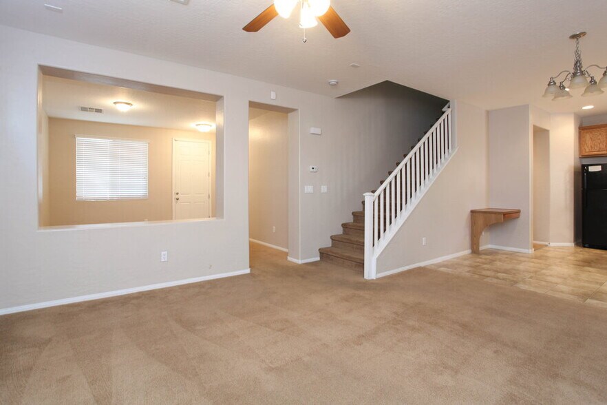 Building Photo - 10436 Scotch Elm Ave