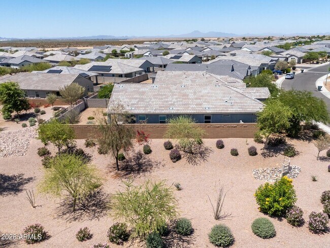 Building Photo - 1075 W Avalon Canyon Dr