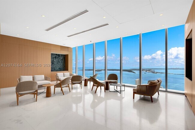 Building Photo - 300 S Biscayne Blvd