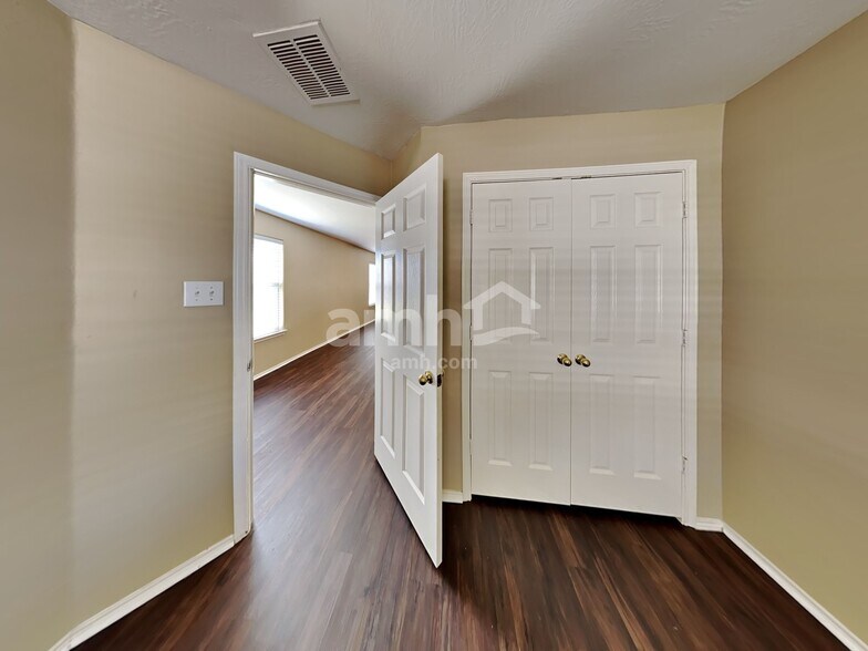 Building Photo - 6815 Baron Gate Ct